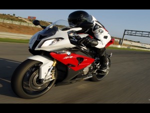 2012-BMW-S1000-Superbike