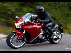 honda-vfr-1200f