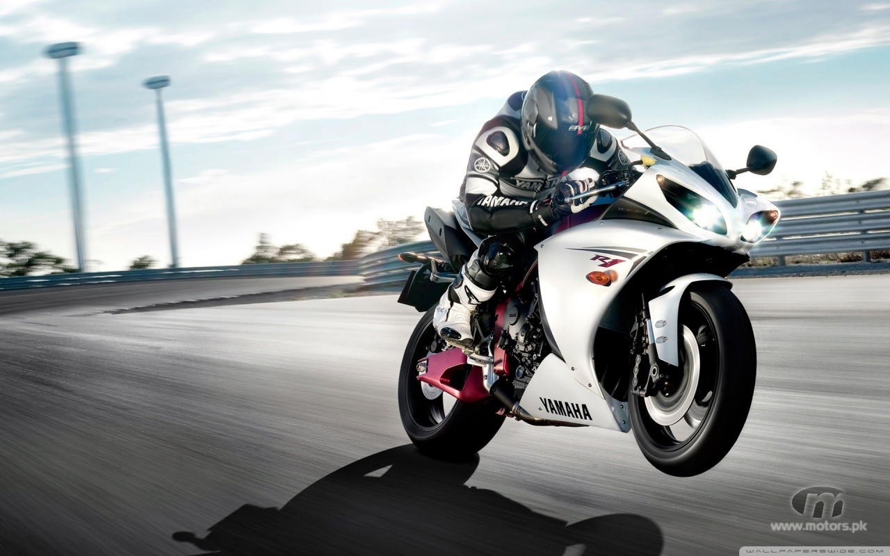 yamaha_yzf_r1-wallpaper