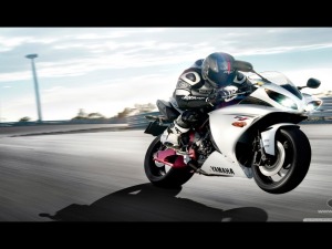 yamaha_yzf_r1-wallpaper